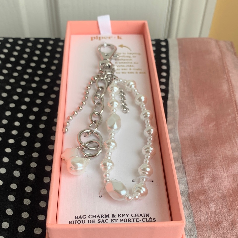 NIB Piper K Pearl /silver Keychain bag charm